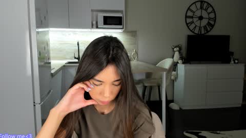 Bella online show from January 24, 1:13 am