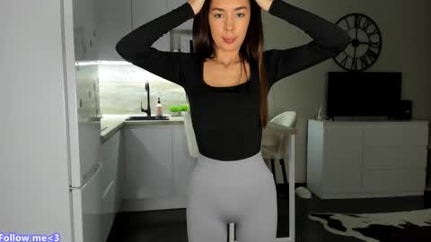 Bella online show from February 26, 6:11 pm