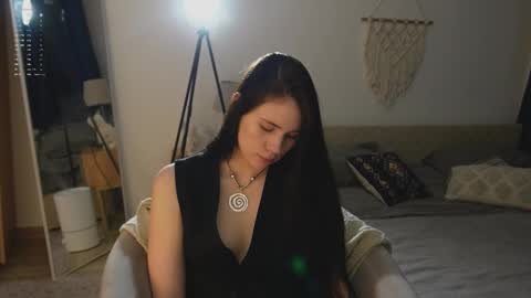 Snapshot of nimfaheart chatting on November 16, 4:34 pm Jennet online show from November 16, 4:34 pm