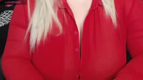 Blonde Nimpho online show from May 8, 8:19 am