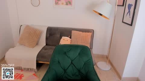 Snapshot of nina_agdal chatting on March 5, 5:18 pm NINA online show from March 5, 5:18 pm