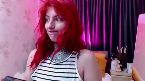 Snapshot of nina_b1um chatting on July 27, 5:25 am Nina online show from July 27, 5:25 am
