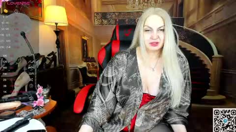 Nina online show from May 17, 3:04 am