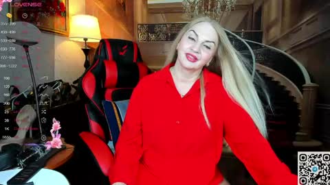 Nina online show from June 8, 11:27 pm