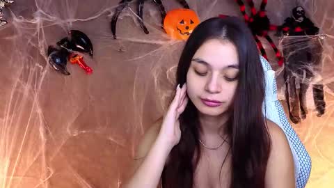 Snapshot of nina_fierce chatting on October 20, 2:23 am Ketrin online show from October 20, 2:23 am