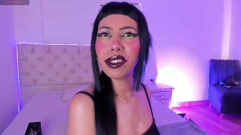 Snapshot of nina_fooxxx1 chatting on June 30, 3:46 pm Nina Fox online show from June 30, 3:46 pm