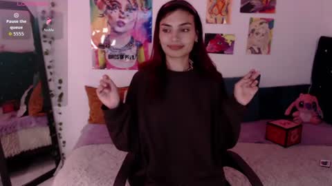 nina online show from August 4, 6:38 am