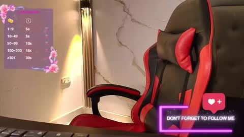 Snapshot of nina_rouge7 chatting on November 6, 7:37 pm N I N A online show from November 6, 7:37 pm