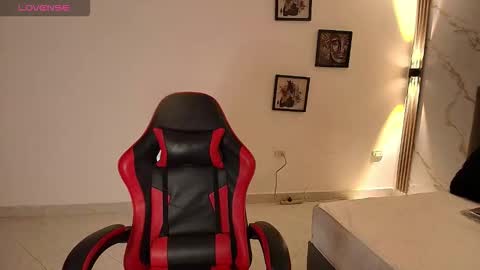 Snapshot of nina_rouge7 chatting on November 7, 11:21 am N I N A online show from November 7, 11:21 am