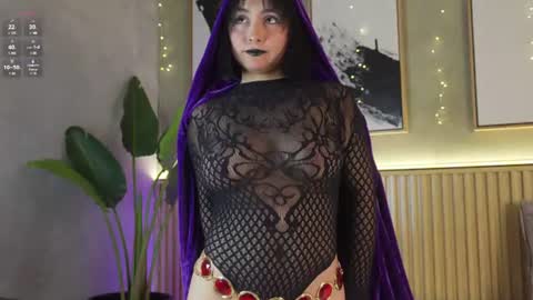 Snapshot of nina_soul chatting on June 15, 12:40 pm NINA online show from June 15, 12:40 pm