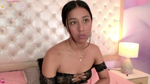 Snapshot of ninabravur chatting on June 5, 2:56 pm NINA BRAVU online show from June 5, 2:56 pm