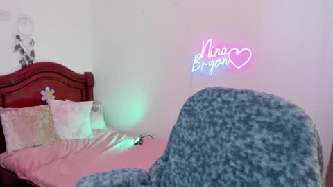 Nina online show from December 16, 3:32 pm