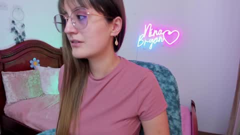 Nina online show from December 18, 5:00 pm