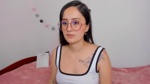 Nina online show from October 28, 1:36 pm