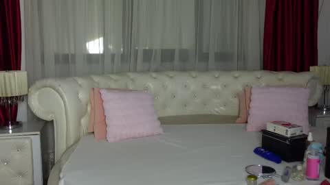 NinaCrystal online show from February 21, 6:51 am