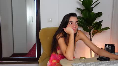 NinaCrystal online show from September 10, 5:40 am