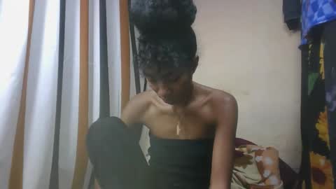 ninaeaa online show from December 15, 5:34 am