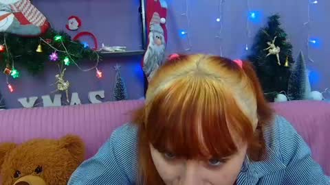 ninaflawlees online show from December 15, 8:15 pm