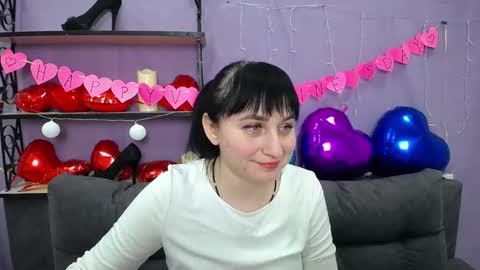 ninaflawlees online show from February 5, 7:10 pm