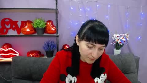 ninaflawlees online show from March 5, 7:17 pm