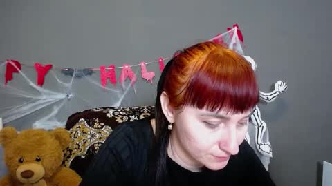 ninaflawlees online show from October 28, 1:14 pm