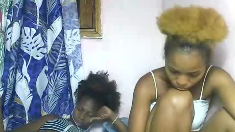 Snapshot of ninah9794 chatting on November 30, 8:35 pm Ninah9794 online show from November 30, 8:35 pm