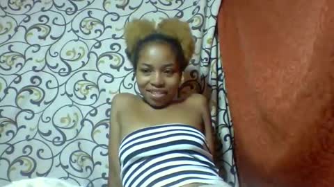 Snapshot of ninah9794 chatting on December 14, 8:41 am Ninah9794 online show from December 14, 8:41 am