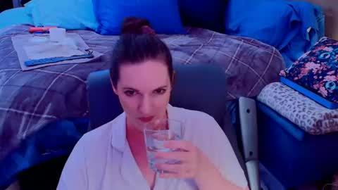 Snapshot of ninajaymes chatting on July 8, 6:45 pm Nina Jaymes online show from July 8, 6:45 pm