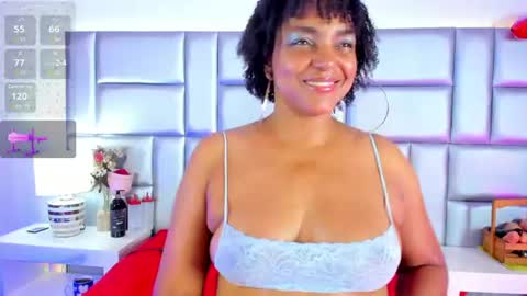 Snapshot of ninaniicole chatting on July 27, 12:23 pm Nicole online show from July 27, 12:23 pm