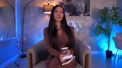 Snapshot of ninasolenne chatting on May 18, 8:53 am Ninna online show from May 18, 8:53 am