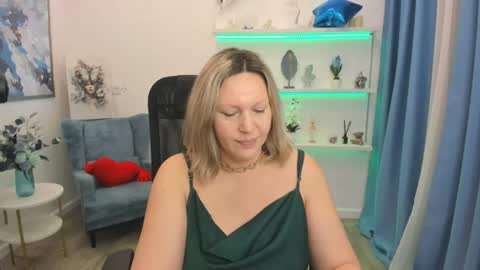 ninastarle online show from April 23, 5:08 am