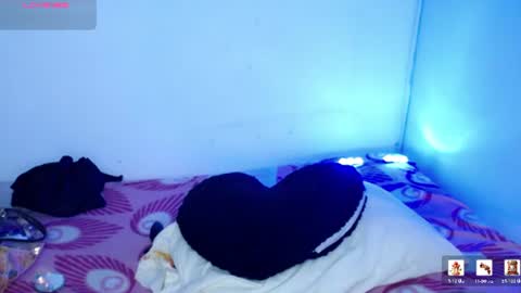 ninatinydoll1 online show from June 26, 11:03 am