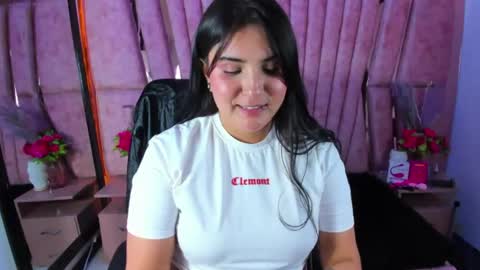 NIna online show from July 23, 8:18 pm
