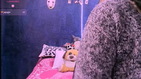 Nina online show from December 2, 2:01 pm