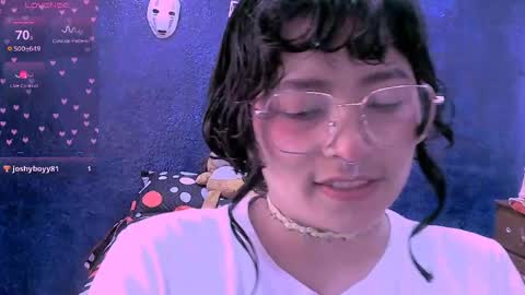 Nina online show from May 8, 2:11 pm