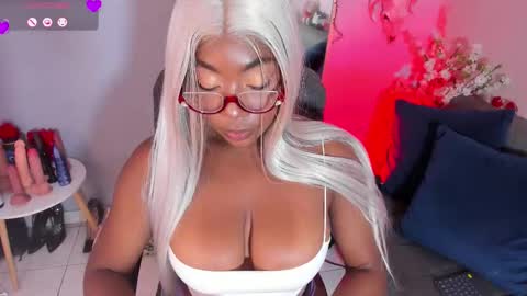 NINI  online show from December 20, 3:41 pm