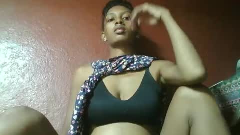 ninie246746 online show from February 10, 9:04 am