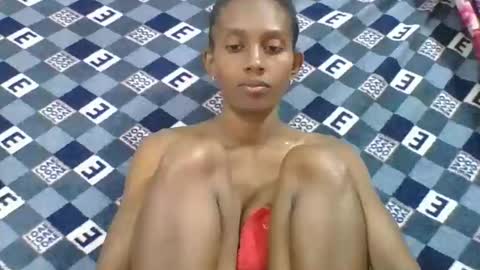 ninie246746 online show from February 23, 6:33 am