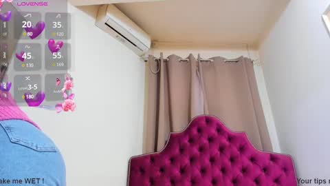 Snapshot of ninna_dee chatting on February 14, 11:53 am nina dee online show from February 14, 11:53 am