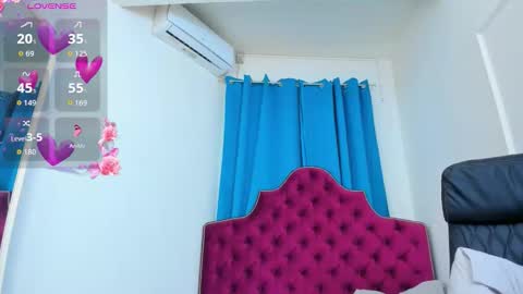 Snapshot of ninna_dee chatting on December 2, 5:46 am nina dee online show from December 2, 5:46 am