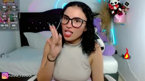 Snapshot of ninna_raven chatting on April 30, 10:36 pm Ninna online show from April 30, 10:36 pm