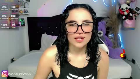Snapshot of ninna_raven chatting on May 1, 9:08 pm Ninna online show from May 1, 9:08 pm