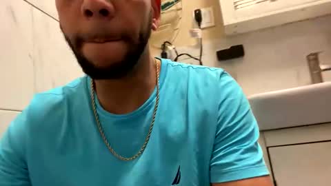 ninolindo919 online show from March 3, 12:11 pm