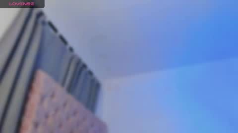 Snapshot of ninonbeart chatting on May 15, 4:30 am Ninon Beart online show from May 15, 4:30 am