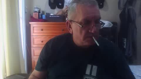 Dennis online show from November 27, 3:47 pm