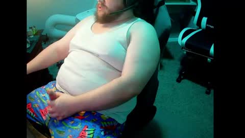 Snapshot of nippsino95 chatting on July 4, 1:06 pm HungStepSon online show from July 4, 1:06 pm