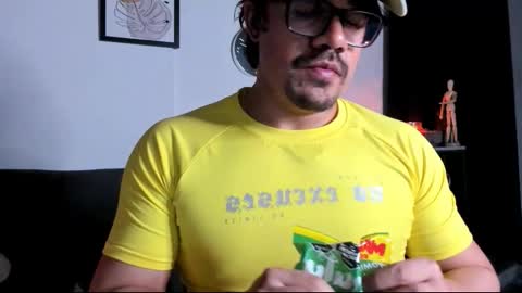 Steven online show from February 10, 4:05 am