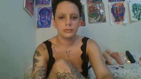 niquetheclown online show from April 30, 11:53 pm