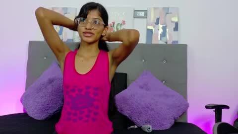 Snapshot of nira_lux chatting on June 25, 2:00 am Nira Lux online show from June 25, 2:00 am