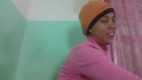 Snapshot of nirisouh chatting on June 16, 5:43 am nirisouh online show from June 16, 5:43 am